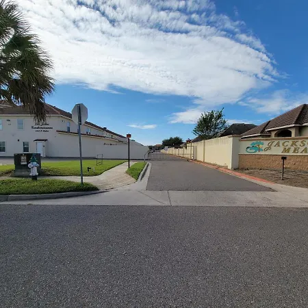 Modern, Private, Smart 4 Bedroom Condo In Desirable Location In Mcallen With Pool! Exterior photo