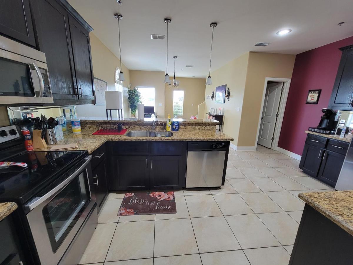 Modern, Private, Smart 4 Bedroom In Desirable Location In With Pool! Apartment McAllen